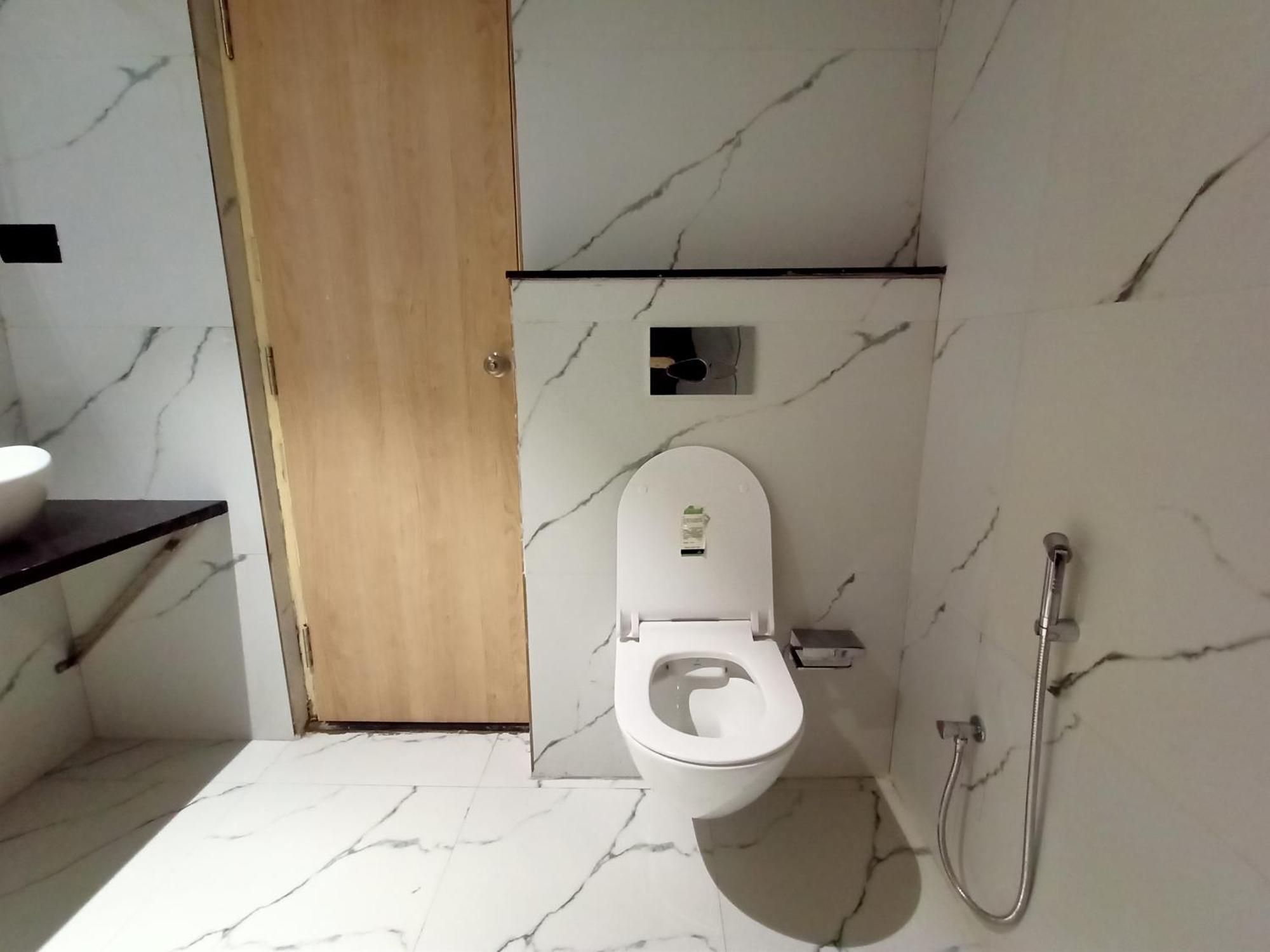 Hotel Global Inn -1 Km From Railway Station - Lift Food And Free Parking Lucknow Dış mekan fotoğraf