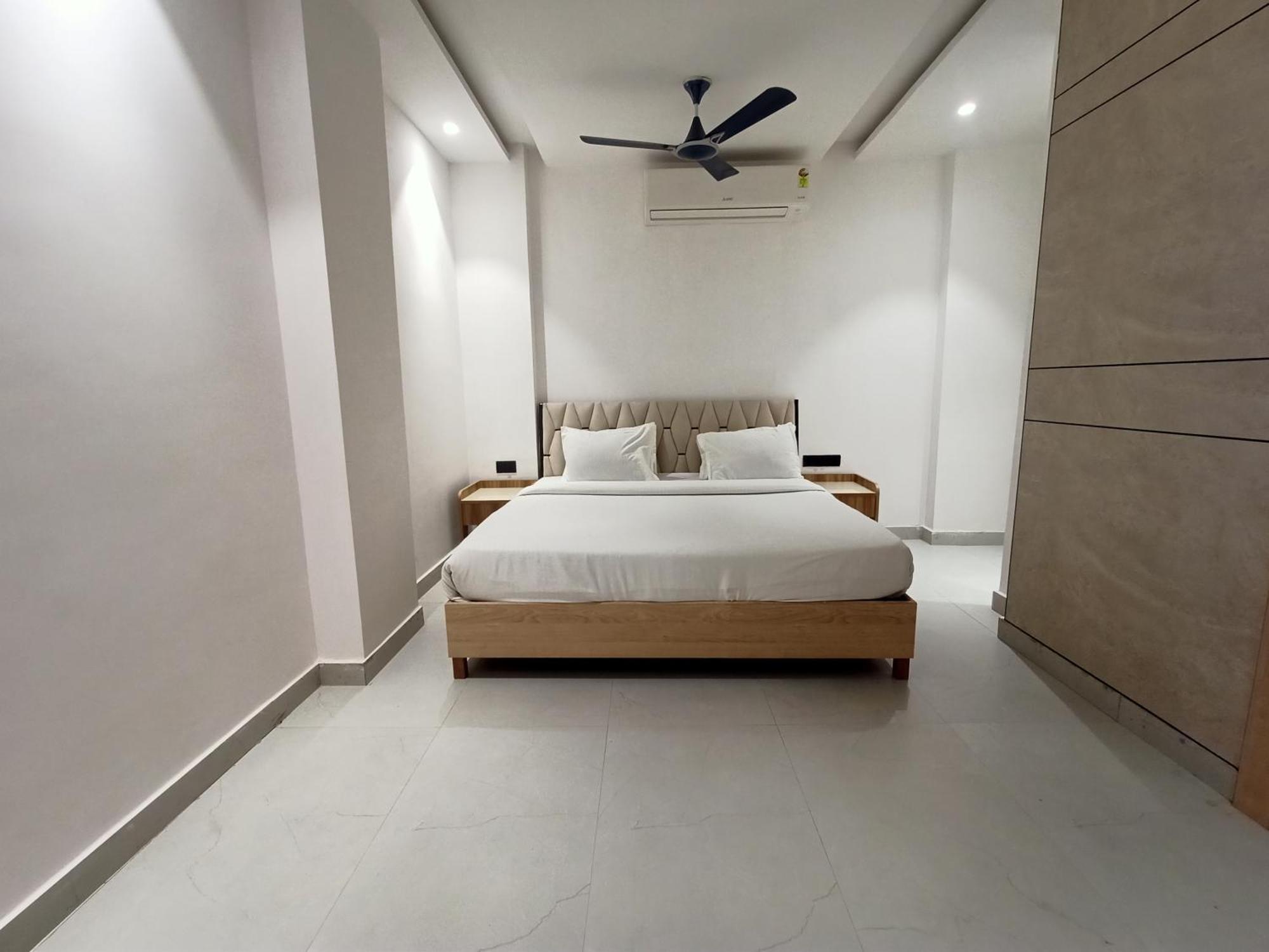 Hotel Global Inn -1 Km From Railway Station - Lift Food And Free Parking Lucknow Dış mekan fotoğraf