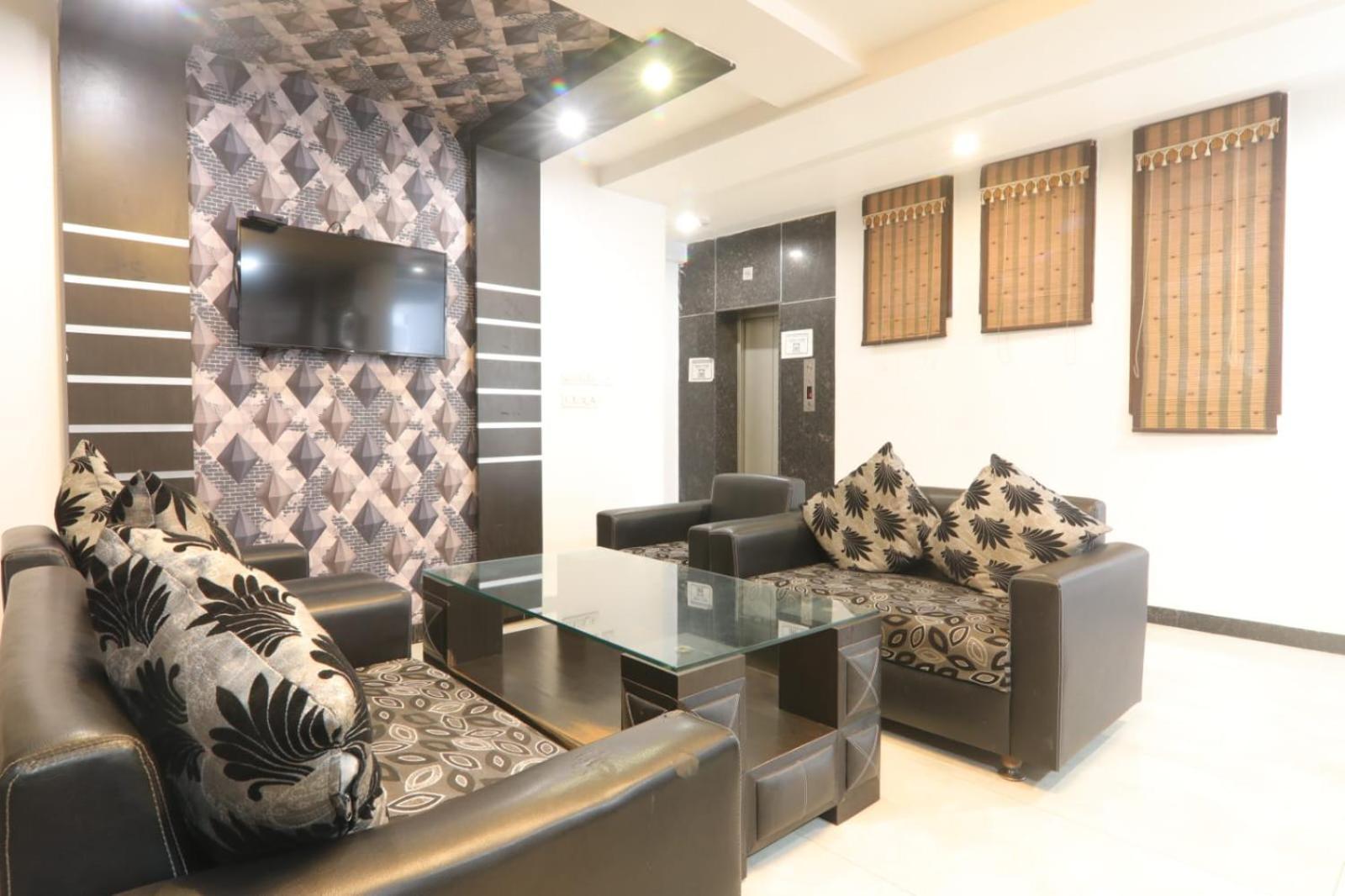 Hotel Global Inn -1 Km From Railway Station - Lift Food And Free Parking Lucknow Dış mekan fotoğraf